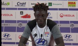 Ligue 1 - Lyon: conférence d'avant match de Mapou Yanga-Mbiwa