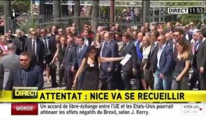 Minute de silence à Nice : Manuel Valls hué à son arrivée sur la Promenade des Anglais
