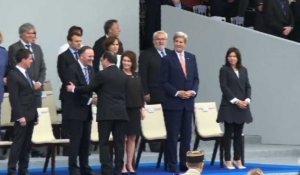 France/14-Juillet : John Key et John Kerry en tribune d'honneur
