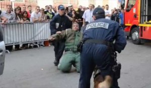 Journées de la sécurité à Marseille : un preneur d'otage attaqué par un chien policier