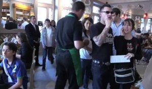 Marseille découvre la folie Starbucks Café
