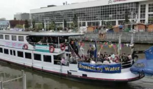 Bruxelles: le premier voyage du Waterbus