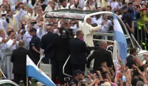 Première messe célébrée par le pape François en Pologne