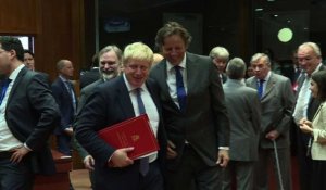 Boris Johnson vows close UK-EU ties on Brussels trip