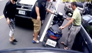 Taiwan : Mr Bean laisse échapper un scooter - ZAPPING AUTO DU 18/07/2016