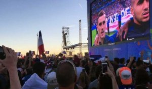35 000 personnes chantent La Marseillaise sur la fan zone