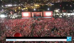 Turquie : des centaines de milliers de Turcs manifestent à Istanbul à l'appel d'Erdogan