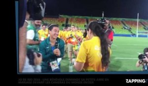 JO de Rio 2016 : Une bénévole demande sa petite-amie en mariage devant les caméras du monde entier (vidéo)