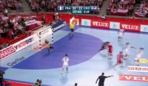 Euro de handball: Le but incroyable de Thierry Omeyer, le portier des Bleus