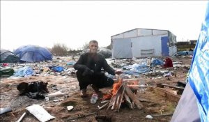 Calais: début des travaux de défrichement dans la "Jungle"