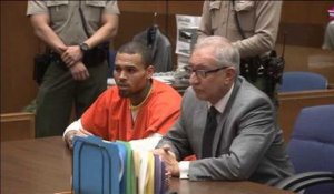 Chris Brown en prison jusqu'à nouvel ordre ! (Vidéo)