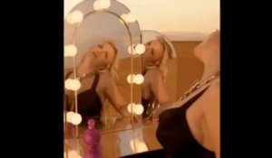 Britney Spears tease "Work Bitch"