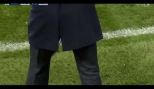 Zinedine Zidane craque encore son pantalon en plein match (vidéo)
