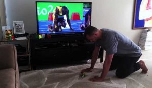 JO 2016 : Un homme bat le record d'Usain Bolt sur 100m avec son Rubik's Cube ! (Vidéo)