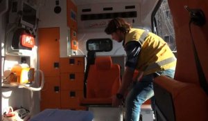 Enfant blessé à Alep: l'ambulancier qui l'a secouru raconte