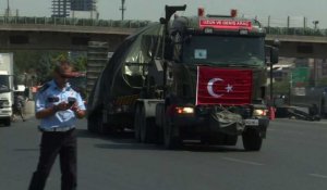 Istanbul/coup d'Etat: les tanks quittent la ville