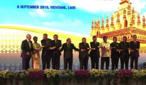 Laos: cérémonie d'ouverture du sommet de l'Asean à Vientiane