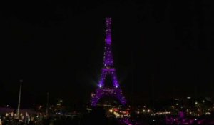 La tour Eiffel en rose en soutien à l'opération "octobre rose"