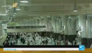 Hadj : des pèlerins équipés de bracelets d'identification à La Mecque