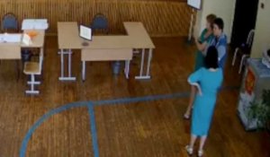 Élections en Russie: des bourrages d'urnes filmés par vidéosurveillance
