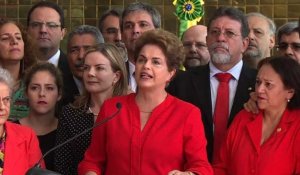 Dilma Rousseff fustige un coup d'Etat parlementaire