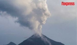 Mexique: l'éruption du volcan Colima filmée en timelapse