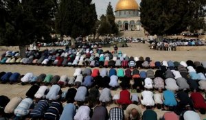 Les Palestiniens affluent sur l'esplanade des Mosquées