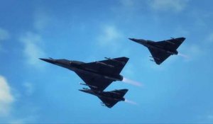 La France lance des frappes aériennes contre le bastion de Daesh