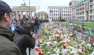 L'Europe observe une minute de silence en hommage aux victimes des attaques à Paris