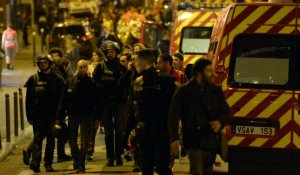 Paris endeuillée par les attentats les plus meurtriers de son histoire