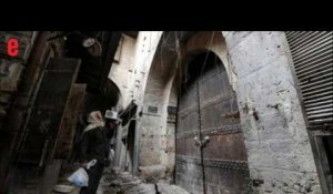 Dans le vieil Alep, des marchands retrouvent leurs commerces détruits