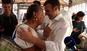 Macron en tournée dans les Antilles