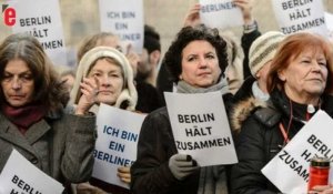 Réfugiés et Berlinois chantent ensemble "We are the world"