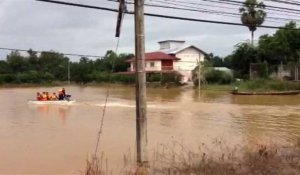 Thaïlande: le sud inondé est inaccessible par voie terrestre