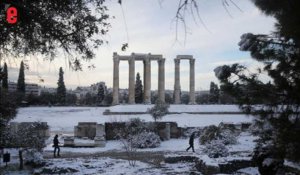 Hiver: Athènes et ses monuments sous la neige