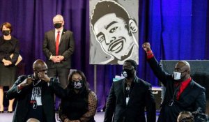 Funérailles de Daunte Wright, afro-américain abattu par les forces de l'ordre à Minneapolis