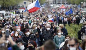 Les Tchèques en colère contre le président Milos Zeman accusé d'être une "marionette" de la Russie