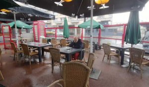 Boulogne : la pluie n'aura pas eu raison des habitudes de ce fidèle du Bar Hamiot