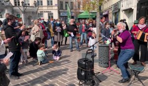 Saint-Omer : un rassemblement sur le marché pour soutenir le monde de la culture