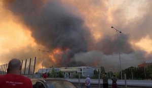 Grêce : Un nouvel incendie se propage près d'Athènes