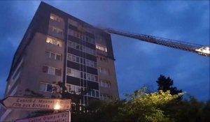 Incendie dans un immeuble à Béthune : cinq personnes évacuées par la grande échelle