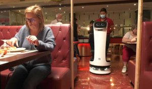 Des robots-serveurs dans un restaurant près d'Amiens...
