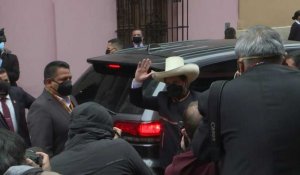 Castillo arrive au ministère des Affaires étrangères du Pérou avant sa prise de fonction