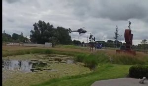 L'hélicoptère de Piet Brysse se pose au B-Parc de Bourbourg