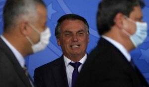 Covid au Brésil : accablé par des sénateurs, Bolsonaro se dit "coupable de rien"