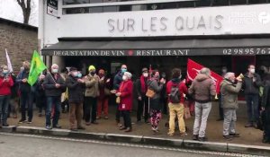 VIDÉO. Mineurs étrangers à la rue : manifestation devant le restaurant où Maël de Calan déjeunait