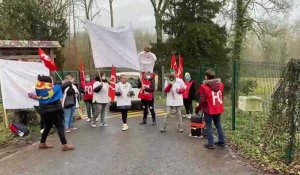 Manifestation du personnel de l'EDPAMS à Acy-Romance, puis devant la sous-préfecture de Rethel