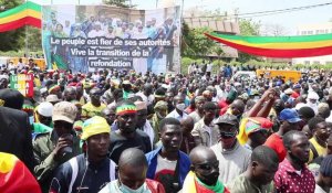 Les Maliens manifestent massivement contre les sanctions de la Cédéao