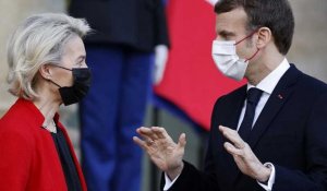 Ursula Von der Leyen à Paris, la France prend officiellement la tête de l'UE