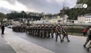 VIDÉO. À Châteaulin, présentation des élèves gendarmes de la 113e promotion de l’école de Ty-Vougeret